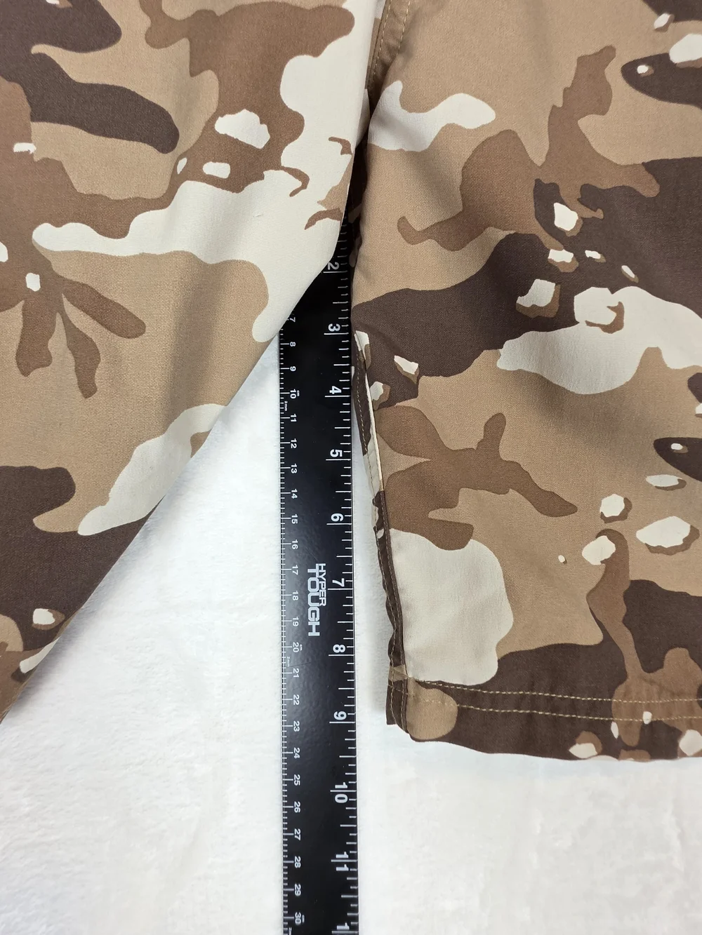 The North Face Class V Board Shorts Mens 34 Desert Camo Nylon Made in Jordan